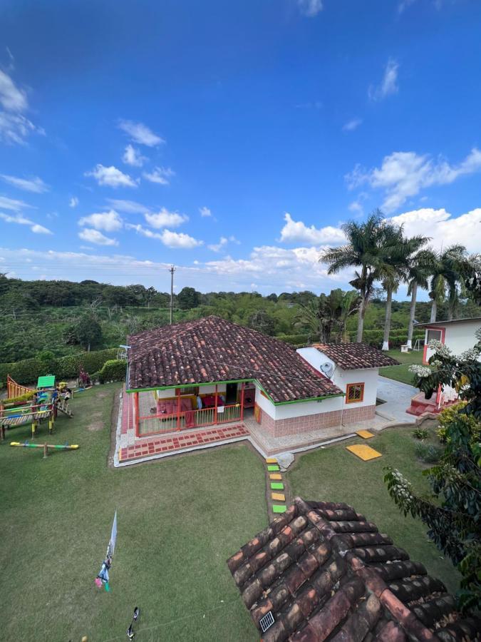Alojamiento Campestre Hawaii Montenegro Ngoại thất bức ảnh