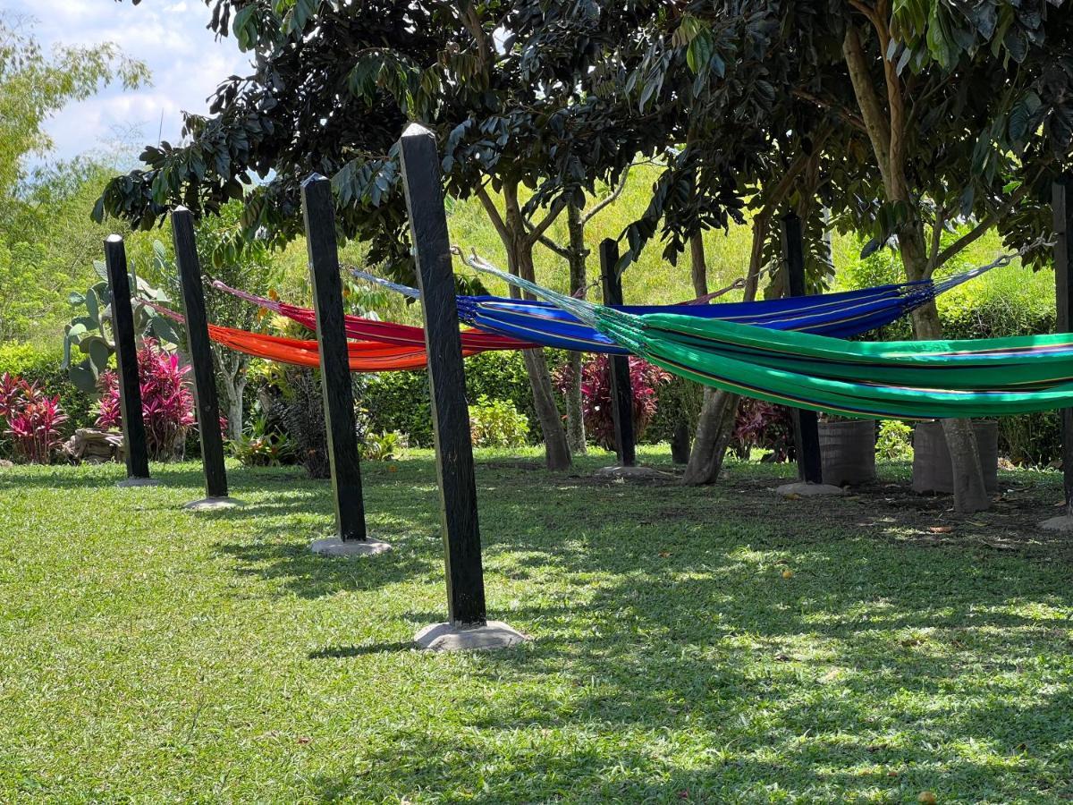 Alojamiento Campestre Hawaii Montenegro Ngoại thất bức ảnh