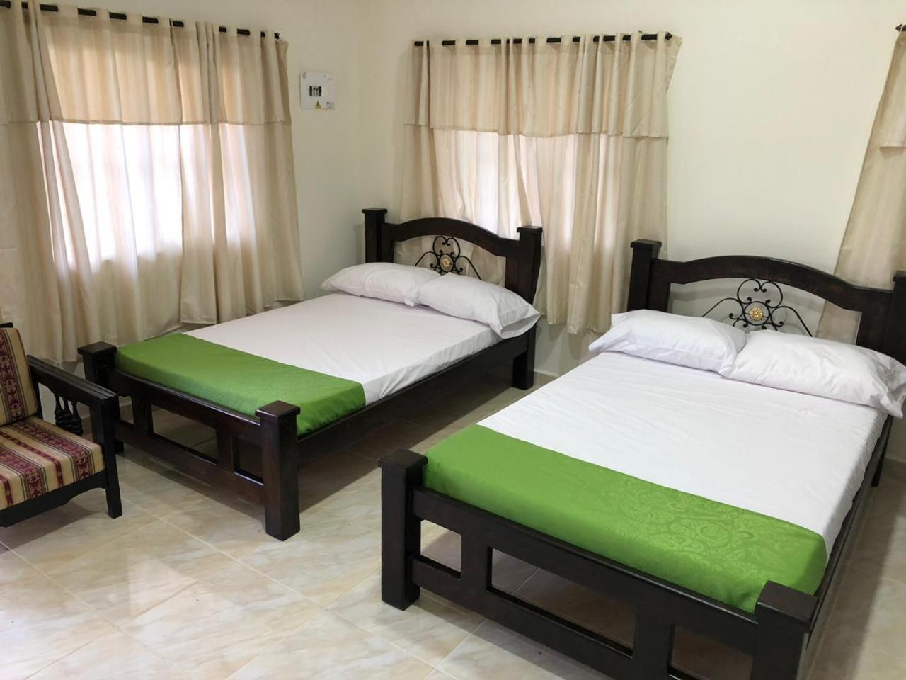 Alojamiento Campestre Hawaii Montenegro Ngoại thất bức ảnh